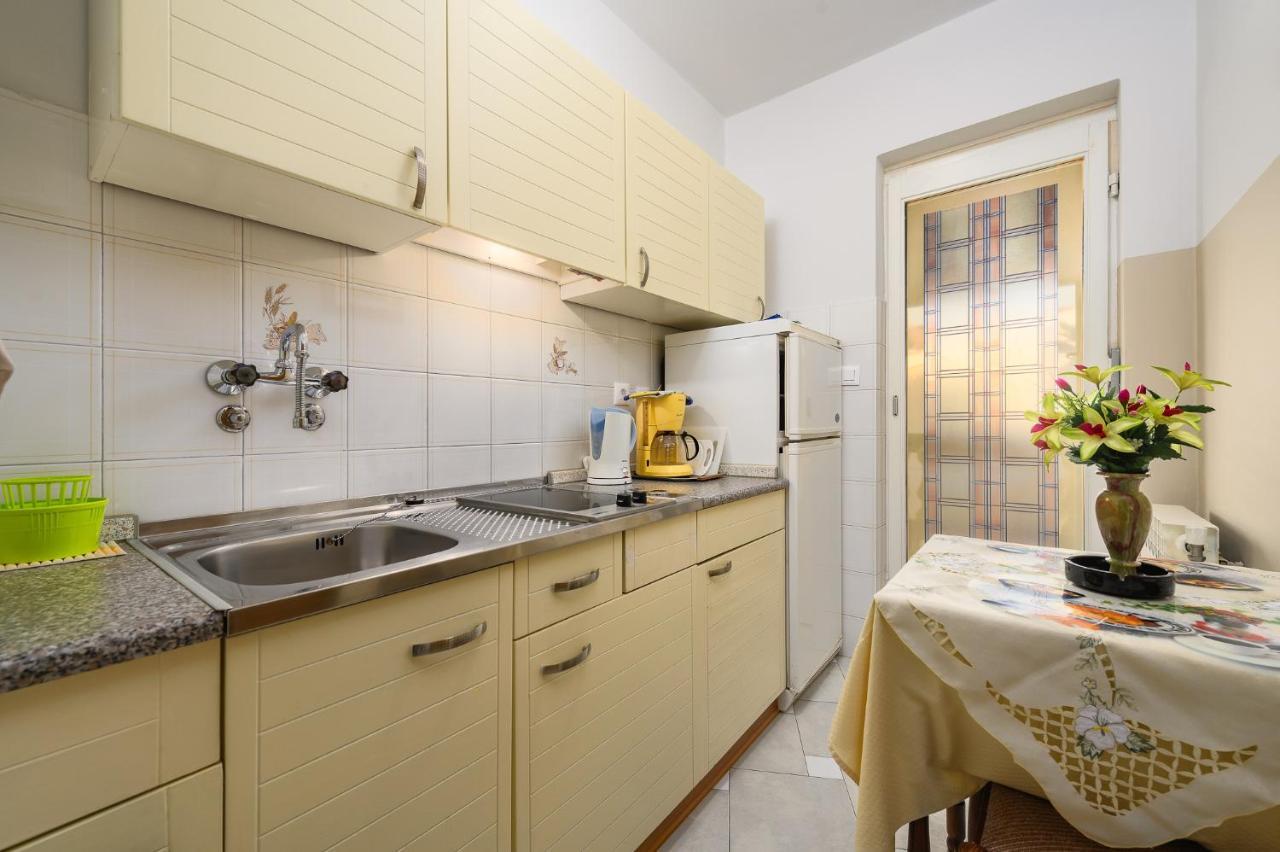 House Alma Apartment Porec Exterior photo