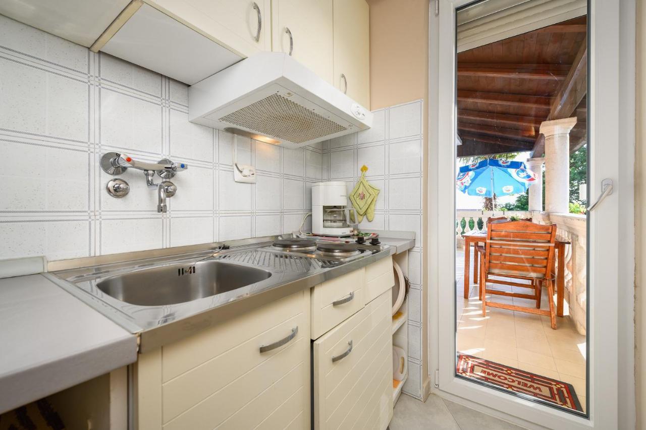 House Alma Apartment Porec Exterior photo